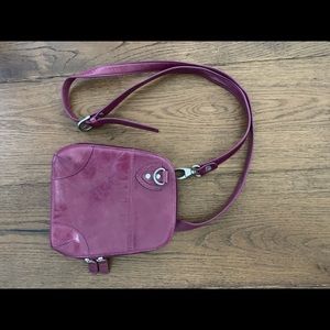 Crossbody purse